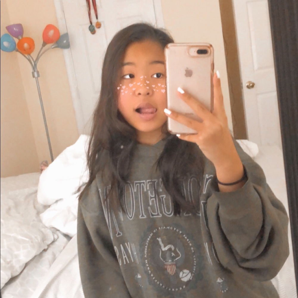 Meet your Posher, Melani